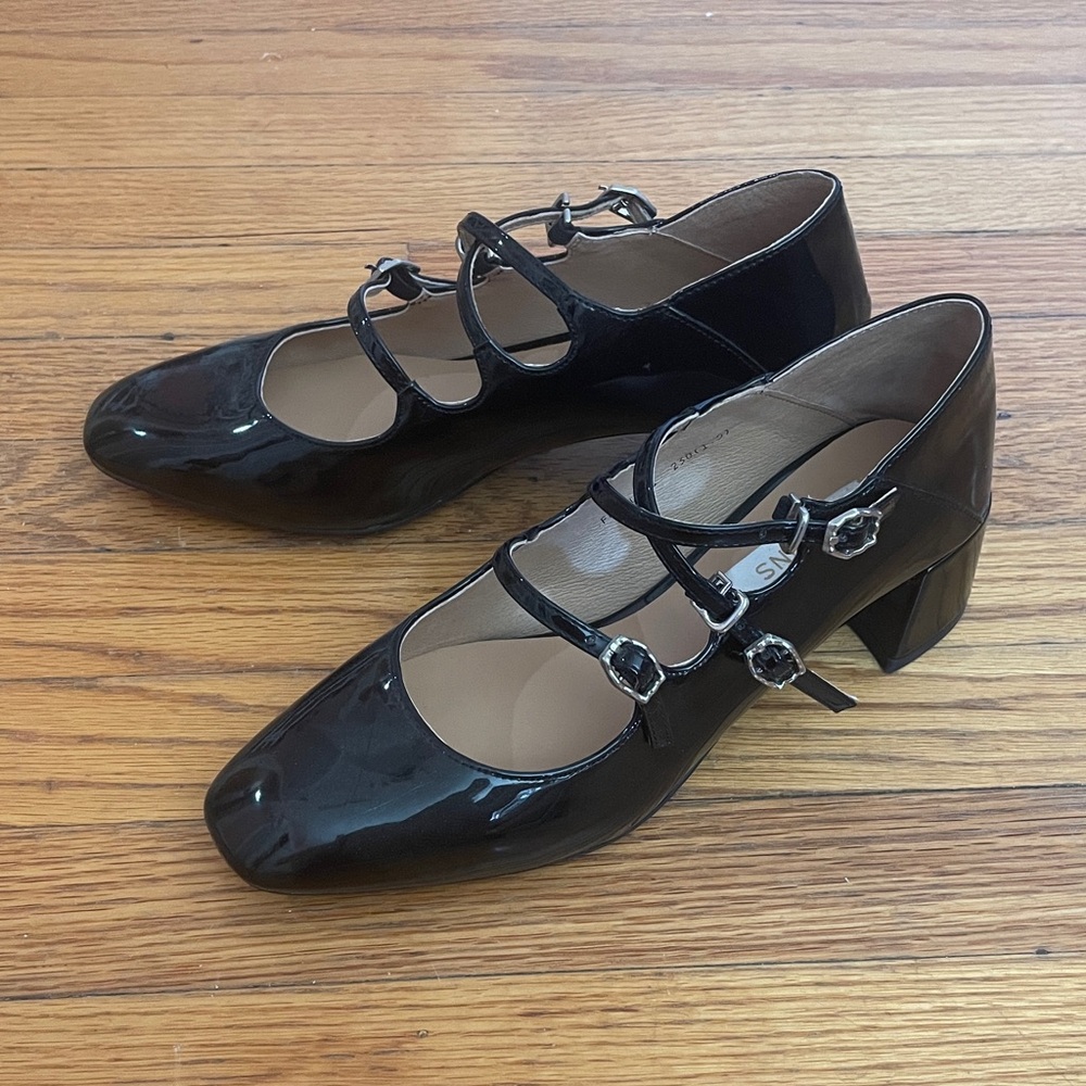 NewBella black patent leather mary jane shoes with block heels